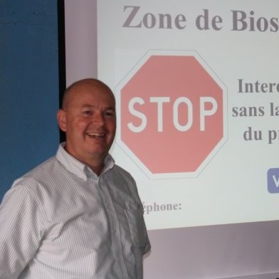 Dr. Jon Moyle